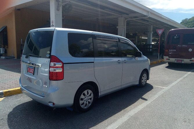 Private Montego Bay Airport Transfer to Ocho Rios - Who gets the most from the $60 price
