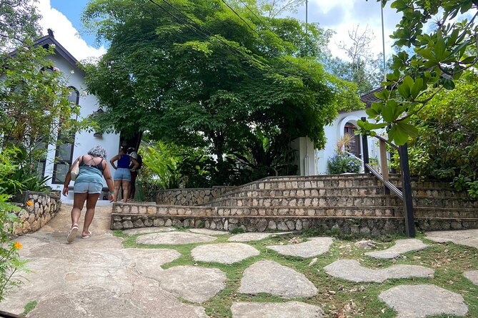Private Nine Mile, Bob Marley Tour from Ocho Rios - Practical details that make the day easier