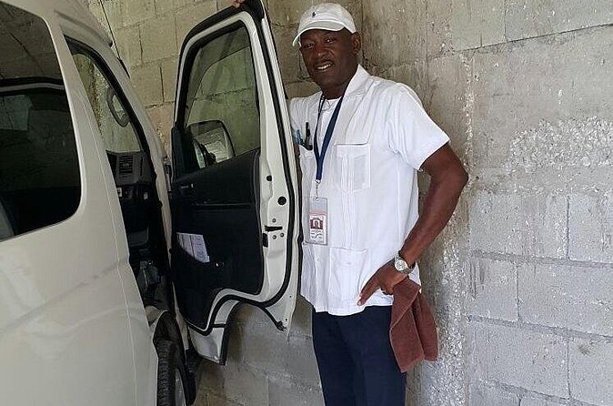 Private One-Way and Roundtrip Airport Transfer to Montego Bay Hotels - A direct ride instead of a shared shuttle