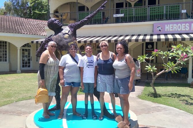 Private One-Way and Roundtrip Airport Transfer to Montego Bay Hotels - Timing, mobile tickets, and planning your day