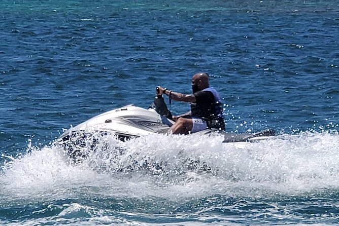 Private Parasailing and Jet Skiing at Montego Bay - What the Montego Bay outing actually includes