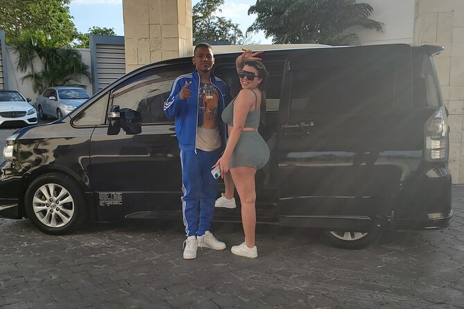 Private Round Trip Airport Transfer from Montego Bay to Negril - Leaving Sangster International Airport without the taxi scramble
