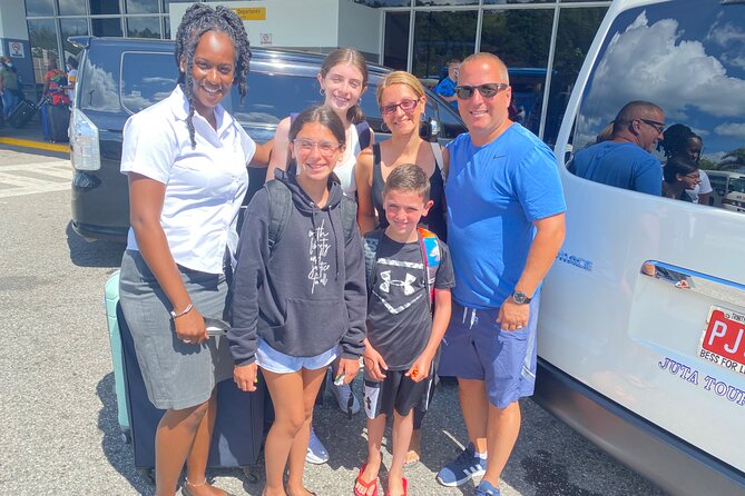 Private Roundtrip Airport Transfer to Resorts in Negril - The drivers are a major part of the experience