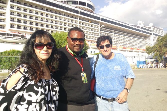 Private Sangster Airport Transfer to Grand Palladium - The drivers are often the strongest part