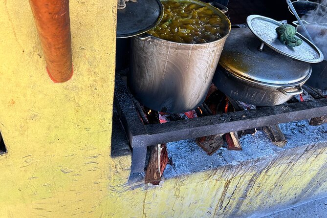 Private Seafood Tour and Floyds Pelican Bar or Black River Safari - Scott’s Cove and the island-style fish lunch