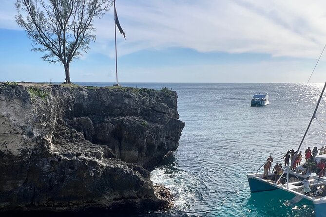 Private Tour for Negril Seven Miles Beach & Rick's Cafe Jamaica - Drinks, lunch, and the real price