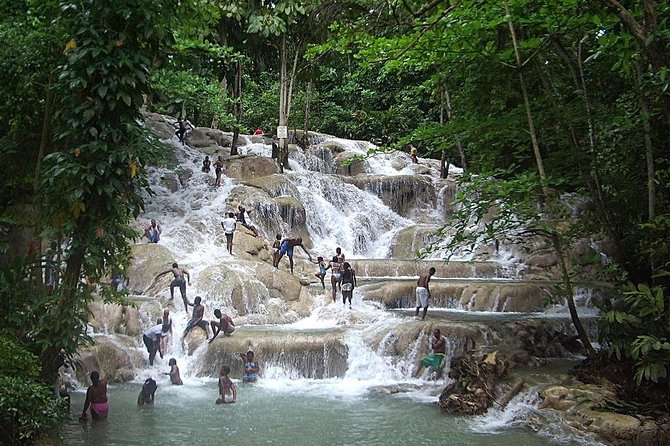 Private Tour From Ocho Rios To Dunn's River Falls Tubing and Shopping - What happens when you arrive at the falls