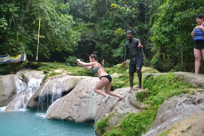 Private Tour From Runaway Bay to Ocho Rios, Blue Hole, Sightseeing and Shopping. - What the driver adds to the day