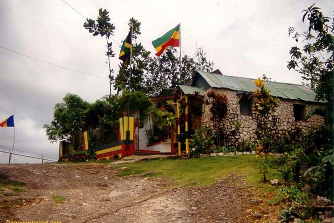 Private Tour Ocho Rios or Runaway Bay To 9 Mile Bob Marley Birth & Resting Place - Rural Jamaica between the coast and the hills