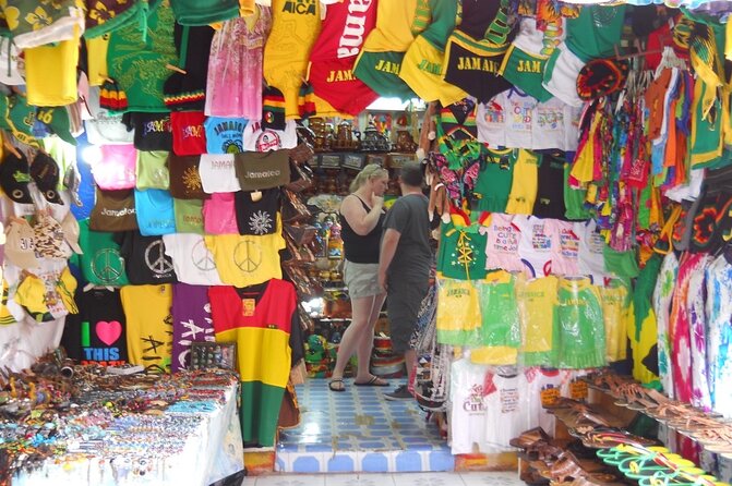 Private Tour Souvenir Shopping in Montego Bay - What the private format changes