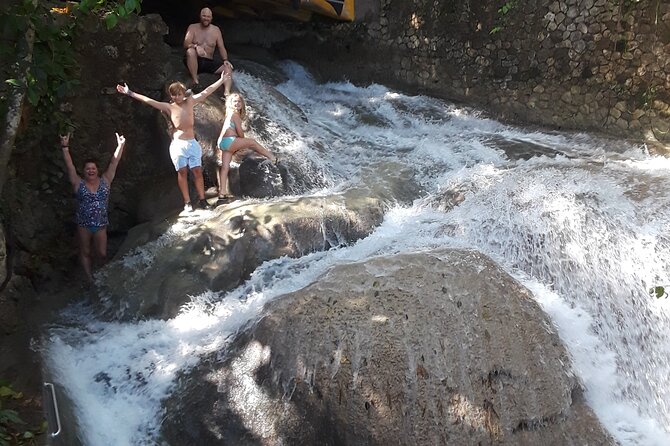 Private Tour to Dunn's River Falls From Ocho Rios - After the falls: Taj Mahal Shopping Center