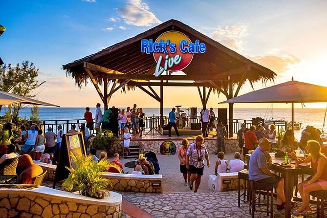 Private Transfer Airport to Montego bay Hotels in Jamaica - Sunspree Tours Jamaica and the Value of Communication
