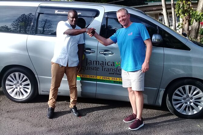 Private Transfer Between MBJ airport and Hotels in Montego Bay - Air conditioning and a private vehicle
