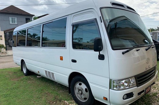 Private Transfer from Montego Bay Airport - Negril Hotels - Who gets the most from this transfer