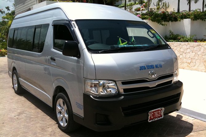 Private Transfer from Montego Bay Airport to Ocho Rios - Key points at a glance