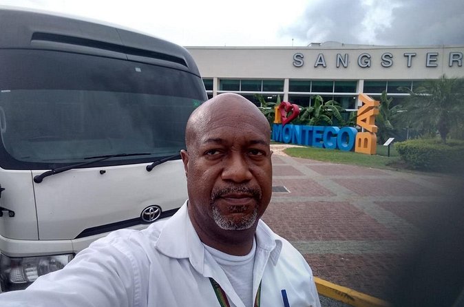 Private Transfer from Negril to Sangster Airport (MBJ) - Who gets the best value from $60 per person