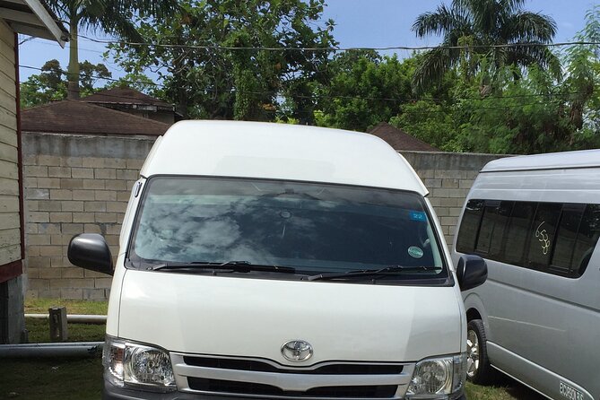 Private Transfer from Sangster Airport to Montego Bay Hotels - Finding Your Driver Outside Arrivals