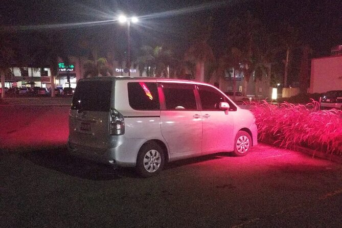Private-Transfers from MBJ Airport to Montego Bay area hotels - A private minivan makes the 10 to 30 minutes easier