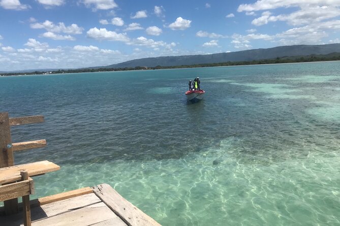 Private Transportation from Montego Bay to Appleton Estate & Pelican Bar - The guides can make or break the day