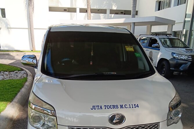 Private Transportation to and from Montego Bay Airports or Hotels - What this Montego Bay transfer actually provides