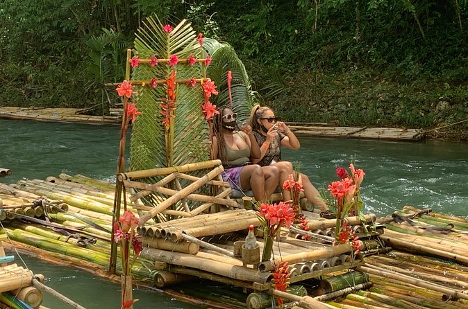 Rafting on the Martha Brae - Why the private format matters