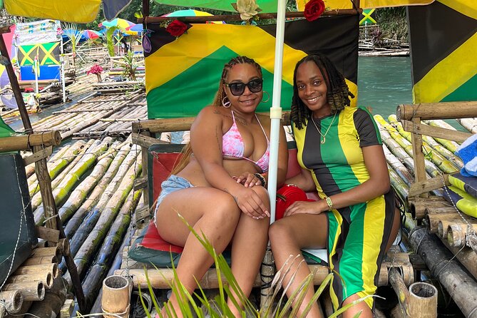 Rafting with Limestone Massage Lethe and free shuttle to Parties - A gentle river experience with a Jamaican feel