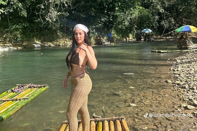 Rafting with Limestone Massage Lethe and free shuttle to Parties - What happens on the bamboo raft
