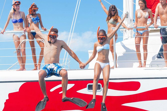 Reggae Family Catamaran Cruise From Montego Bay - Reggae, snacks, and the open bar