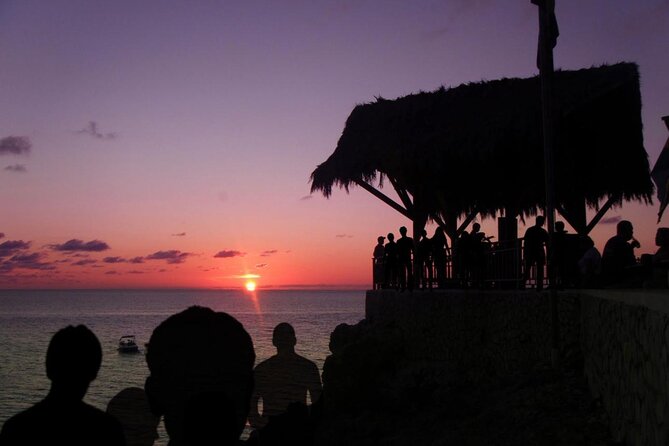 Rick's Cafe Sunset Cruise - Rick’s Cafe, cliff jumping, and sunset