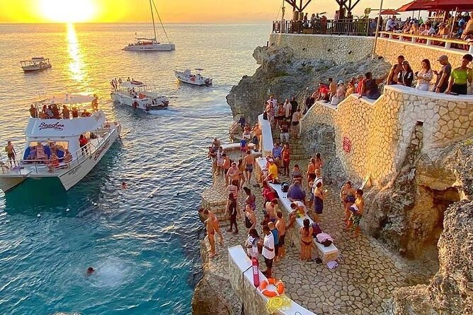 Ricks cafe & 7mile Beach Tour from Montego Bay. - Why this Montego Bay to Negril pairing works