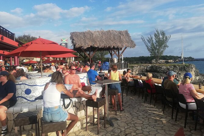 Ricks Cafe and Negril Seven Miles Beach Irie Tour - What the US$35 price really covers