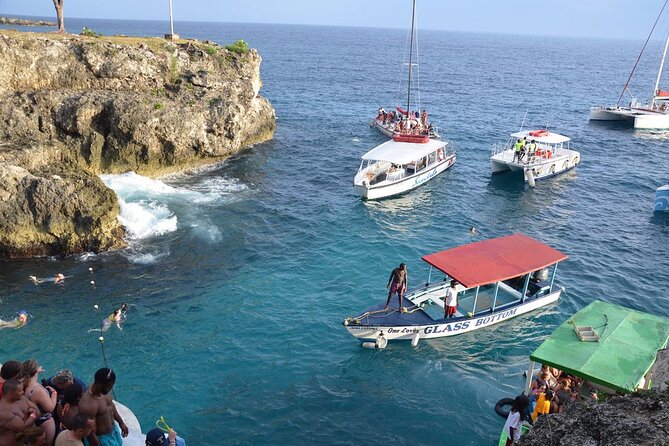 Ricks Cafe and Negril Seven Miles Beach Irie Tour - Who will enjoy this Negril outing