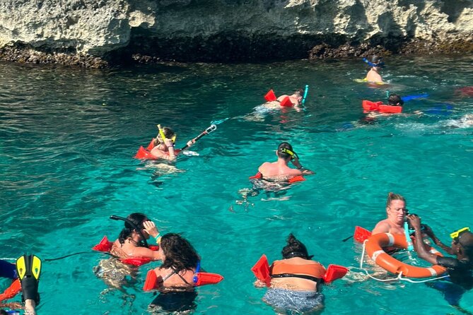 Ricks Cafe Party Cruise with Open Bar & DJ MONTEGO BAY RESORTS - Sailing toward Rick’s Cafe