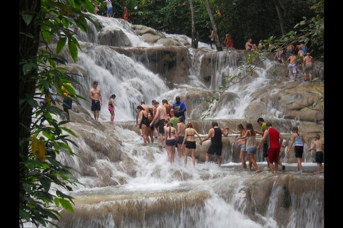Rio Nuevo Bamboo River Rafting & Dunn's River Falls - What the seven-hour schedule really means