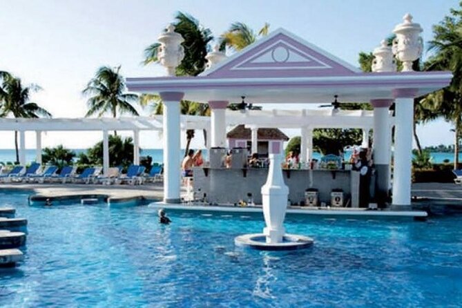 Riu Palace Tropical Bay Resort Private Airport Transfer - Finding your driver at Sangster International Airport