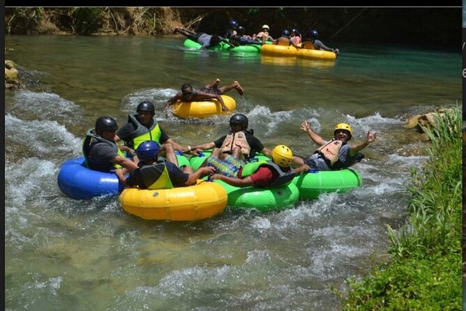 River rapids tubing rafting kayaking and beach Adventure - Practical details that affect your day