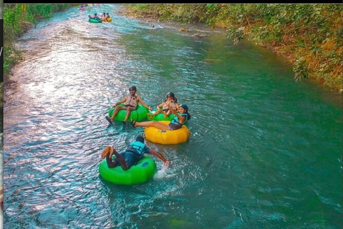 River rapids tubing rafting kayaking and beach Adventure - What happens at the river