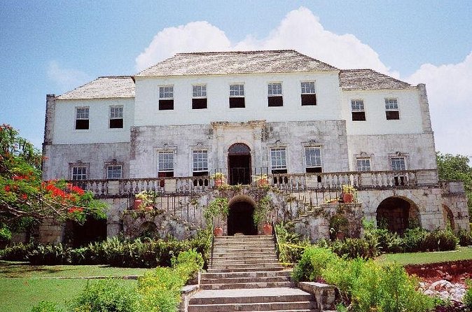 Rose Hall Great House Night Tour - History, slavery, and the White Witch story