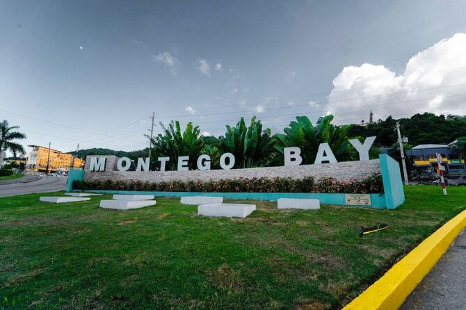Round Trip Montego Bay Airport Taxi - Grand Palladium - From Sangster Airport to Grand Palladium