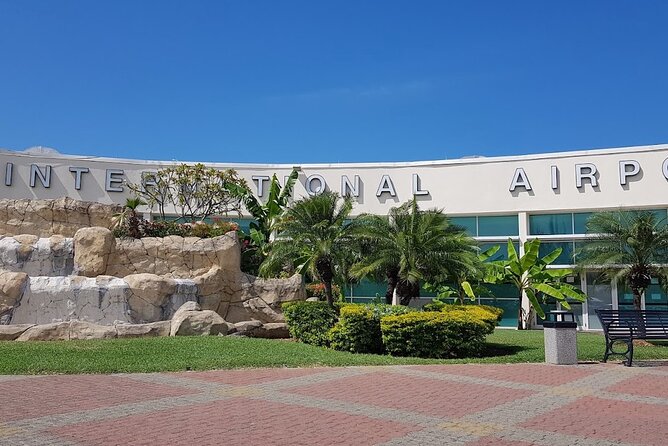 Royalton Blue Waters Montego Bay Private Airport Transfer - Leaving Montego Bay Airport without the usual wait