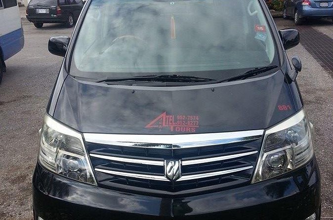 Runaway Bay Airport Transfer - The drivers are part of the experience