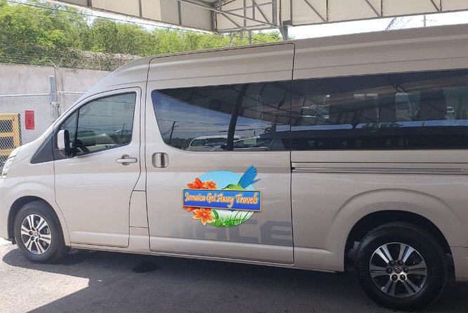 Sandals South Coast Private Transfers from Montego Bay Airport - Driver Service and the Human Touch