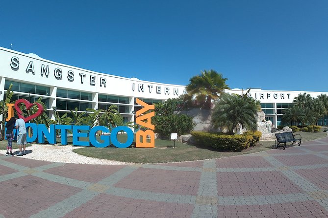 Sangster International Airport Transfer to Hotels (MBJ) Montegobay Jamaica - A simple landing at Sangster International Airport