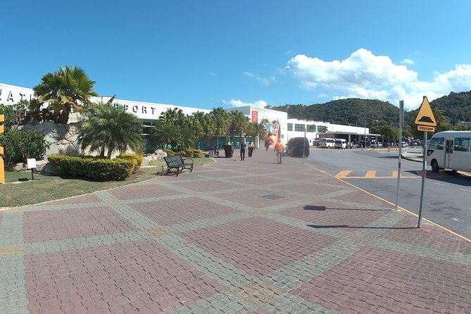 Sangster International Airport Transfer to Hotels (MBJ) Montegobay Jamaica - Who will find this transfer useful