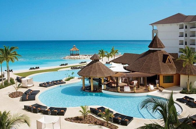 Secrets Resort Airport Transfer - What Makes Richard, Mario, and Courtney Memorable