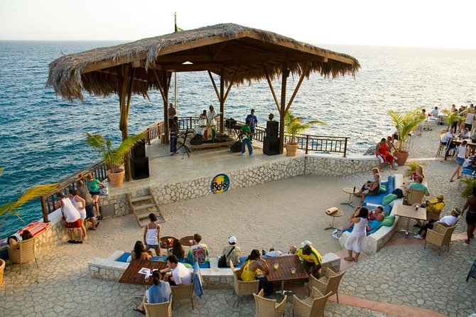 Seven Mile Beach and Ricks Cafe Private Tour. - Private transport is the real convenience