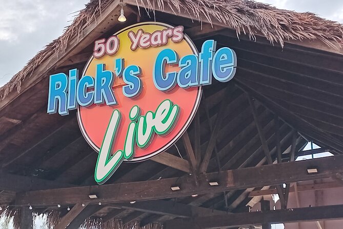 Seven Miles Beach in Negril and Ricks Cafe from Montego Bay - Who should book this Negril day trip?