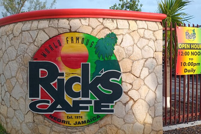 Seven Miles Beach in Negril and Ricks Cafe from Montego Bay - Should you book it?