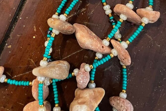 Souvenirs workshop A Mi Mek It! in Montego Bay Jamaica (FR & EN) - Is $120 a fair price?